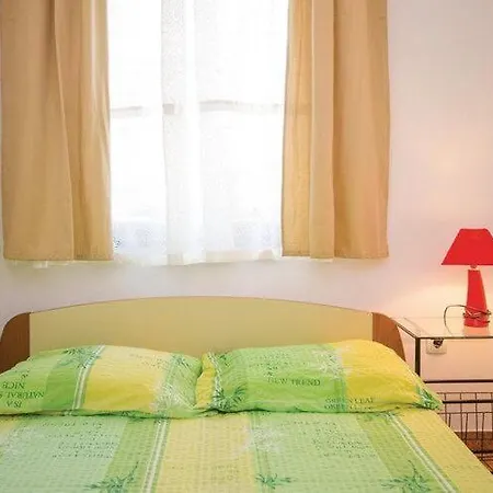 شقة Iovo تروغير