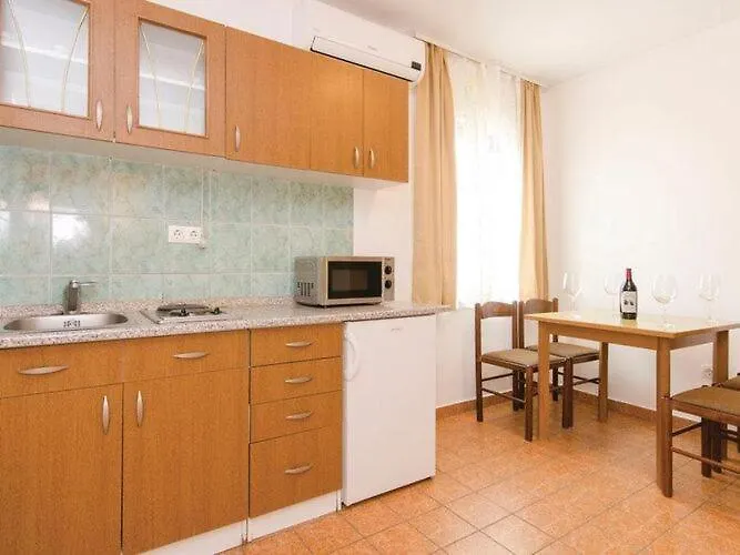 Iovo Trogir
